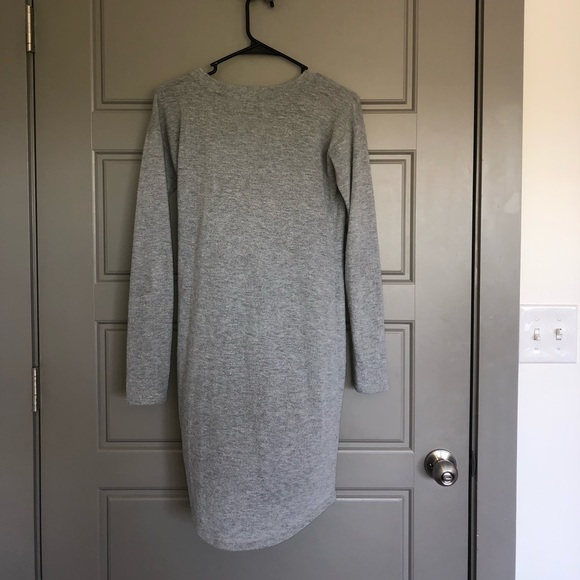 Cute boutique sweater dress - Picture 5 of 6